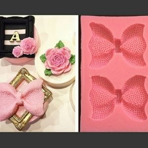 Silicone Mold Large Textured Bows